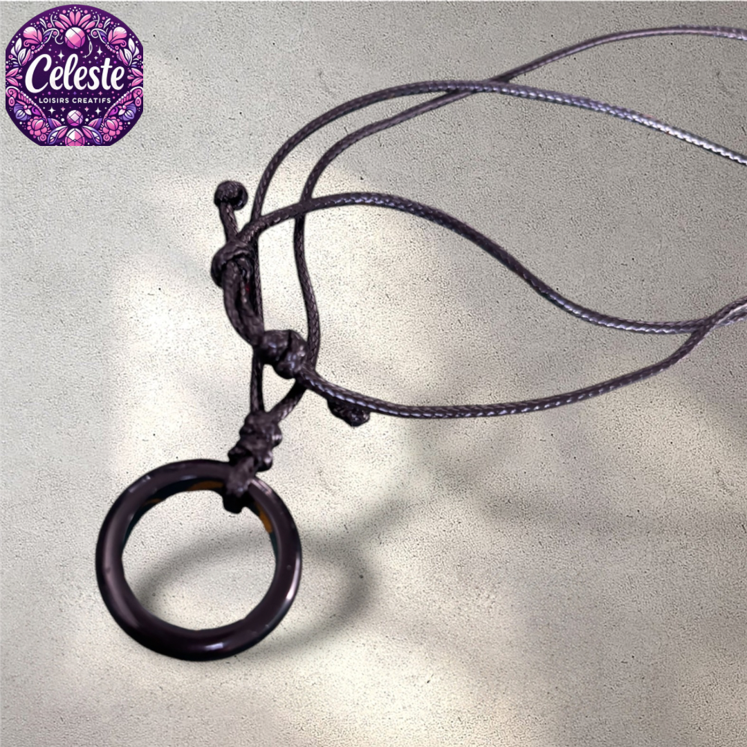 Collier pendentif bague en pierre naturelleavec cordons cirés